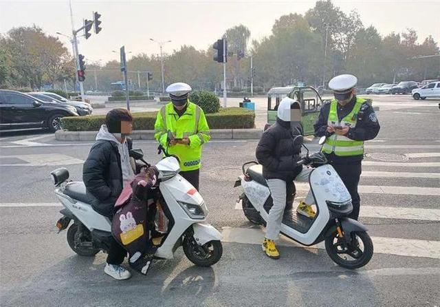 车上路有“5不能”新要求别被罚了才知道J9国际集团2025年2月起执行电动(图2)